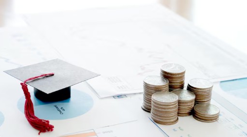 What are the WHU Master in Finance Fees for 2025?